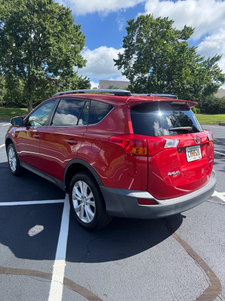 2013 Toyota RAV4 - $11,000
