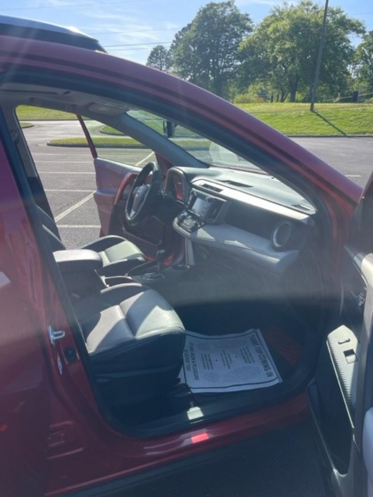 2013 Toyota RAV4 - $11,000