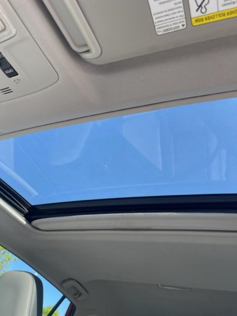 2013 Toyota RAV4 - $11,000