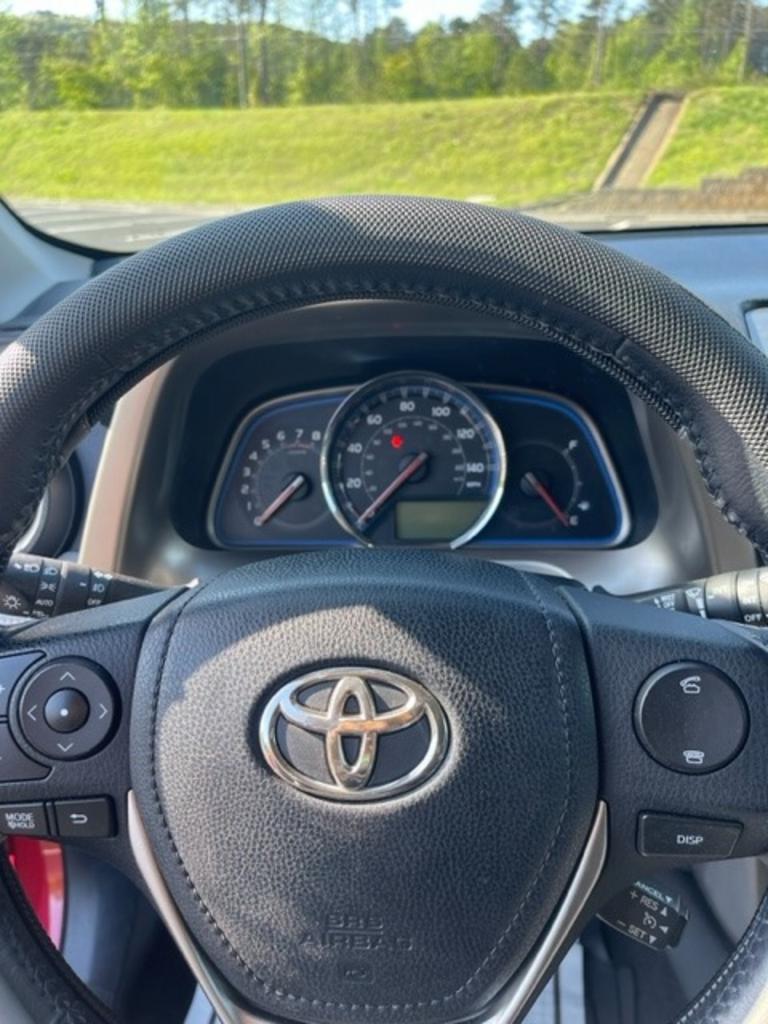 2013 Toyota RAV4 - $11,000