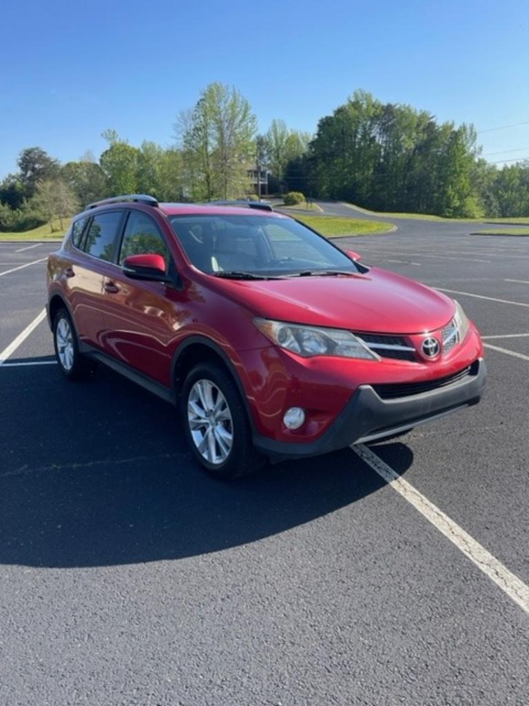 2013 Toyota RAV4 - $11,000