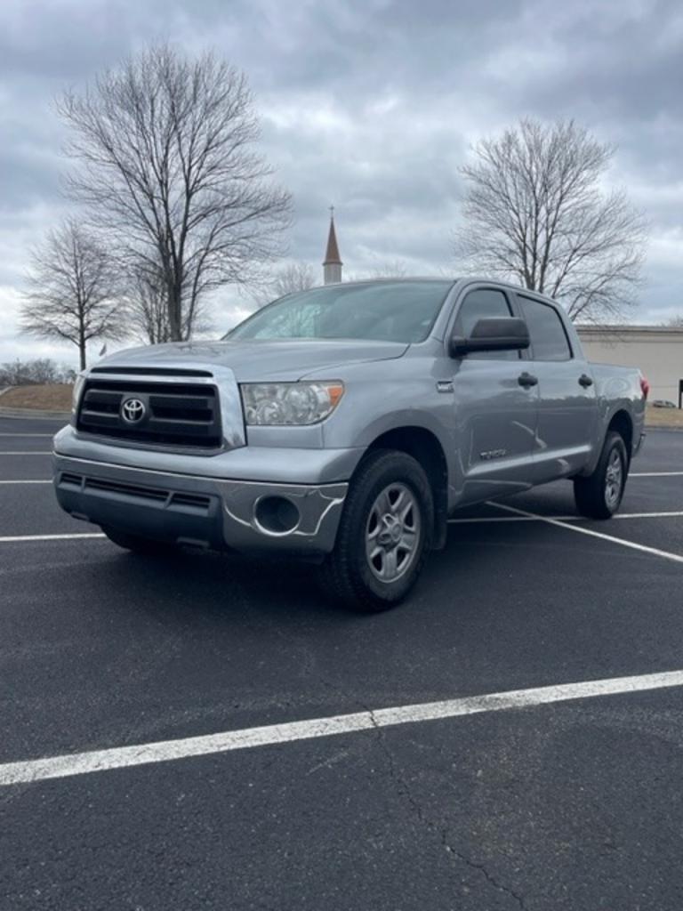 The 2011 Toyota Tundra Grade photos