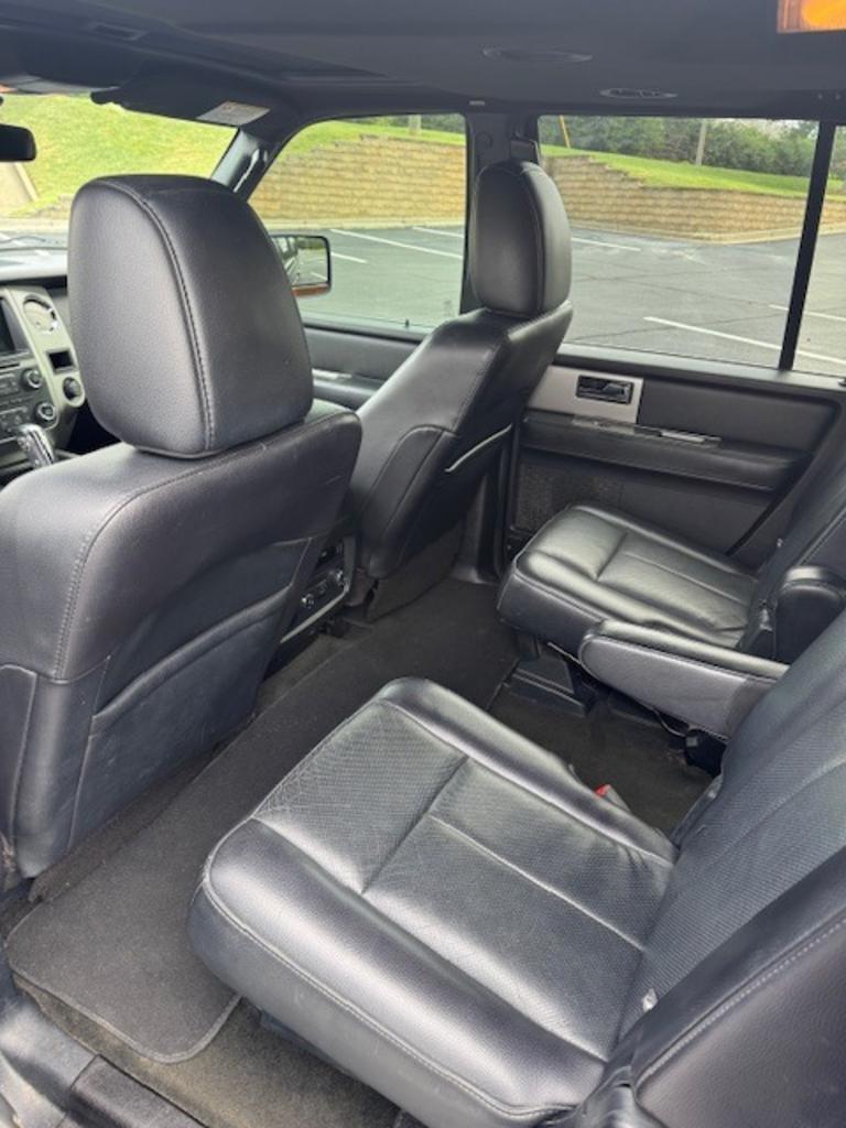 2017 Ford Expedition - $12,850