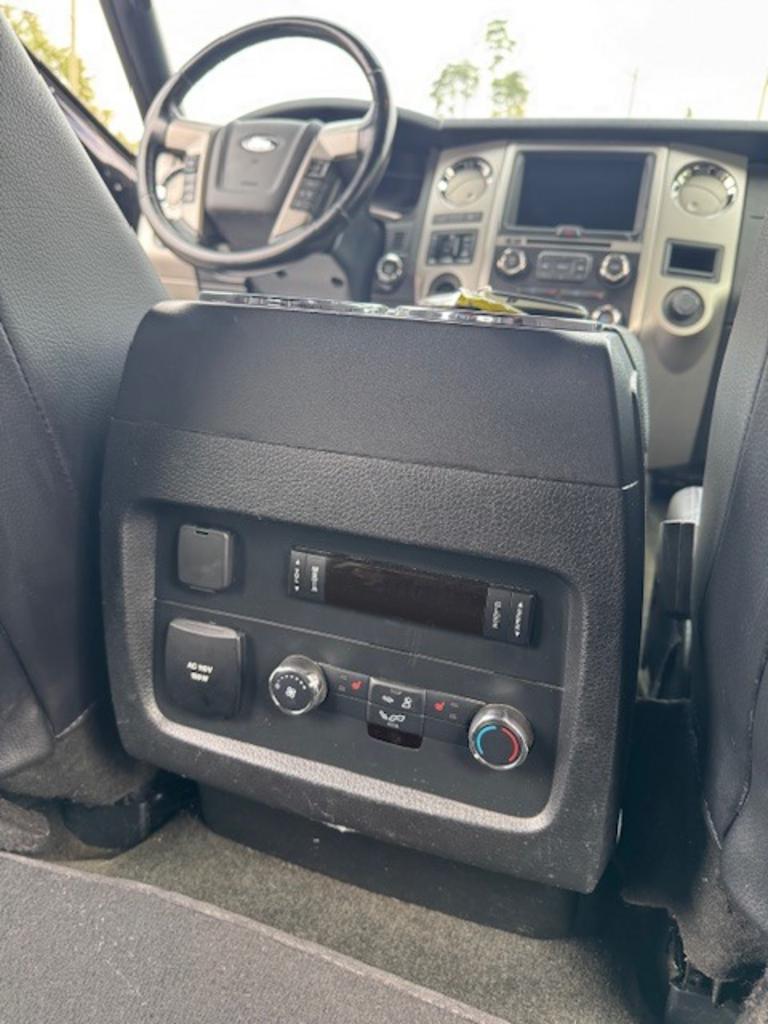 2017 Ford Expedition - $12,850