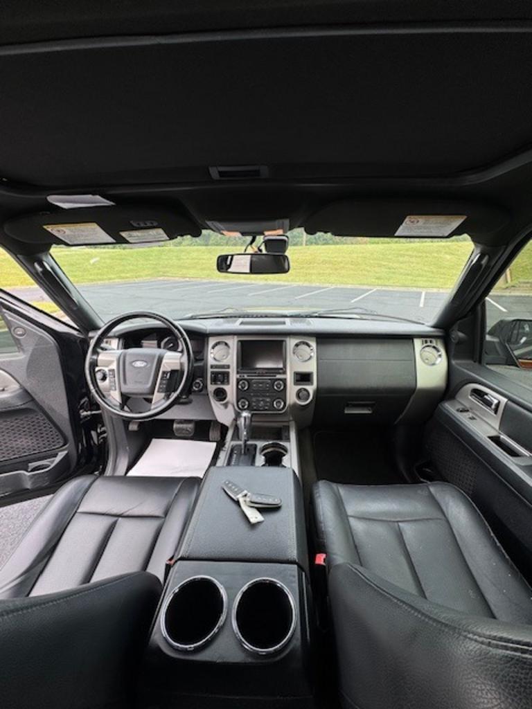 2017 Ford Expedition - $12,850