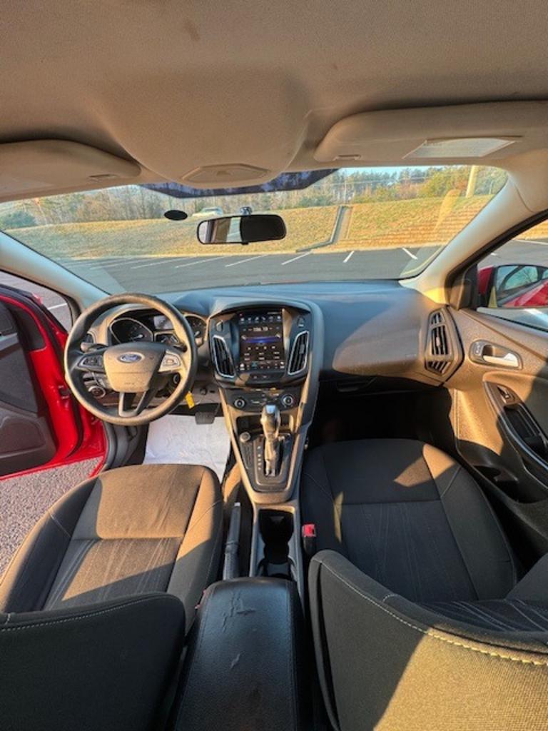 2015 Ford Focus - $4,800