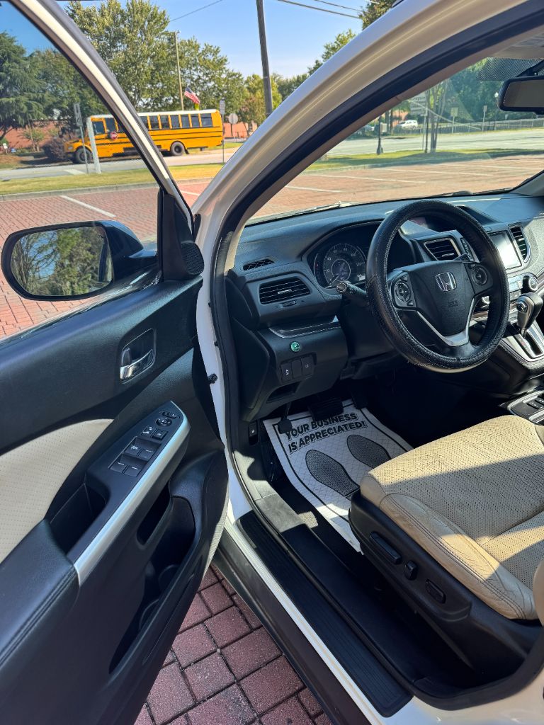 2015 Honda CR-V - $12,995