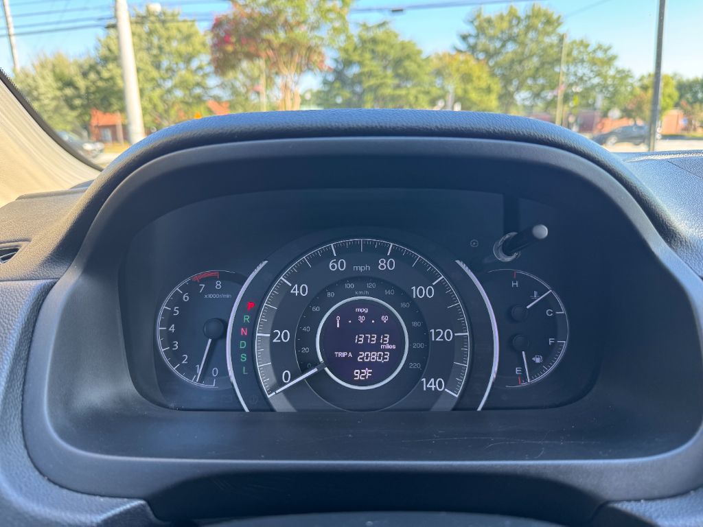 2015 Honda CR-V - $12,995