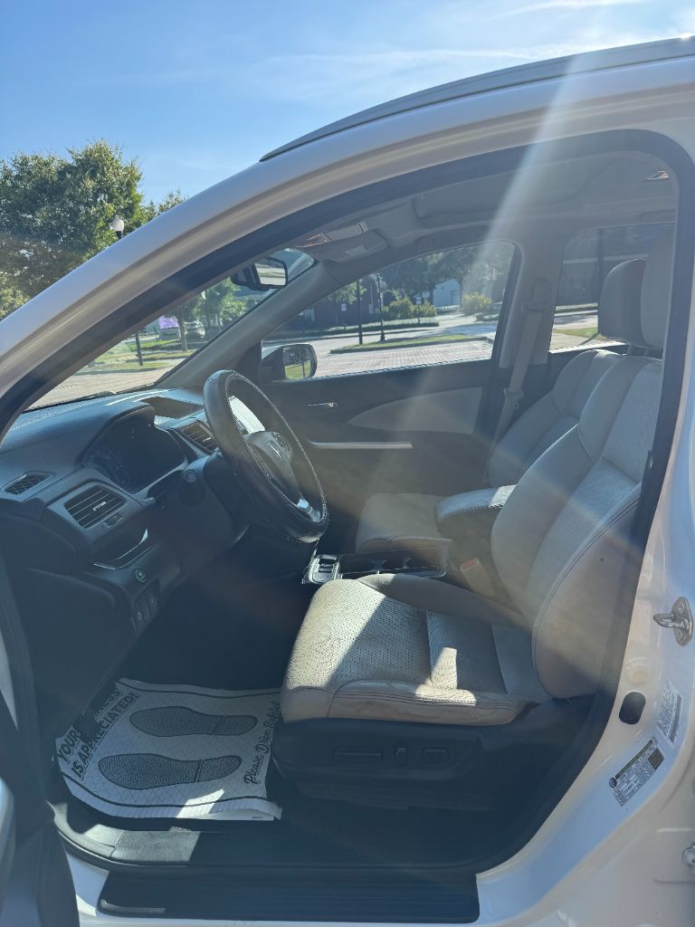 2015 Honda CR-V - $12,995