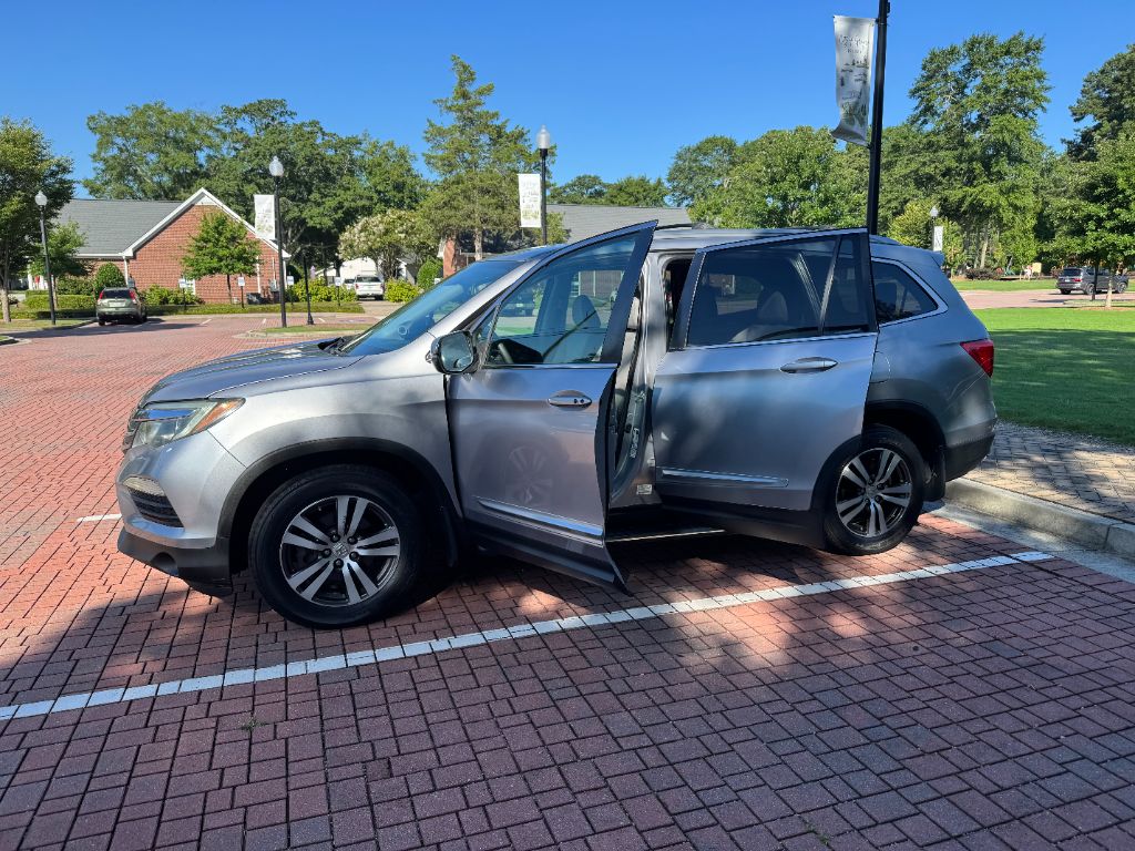 2016 Honda Pilot - $15,695