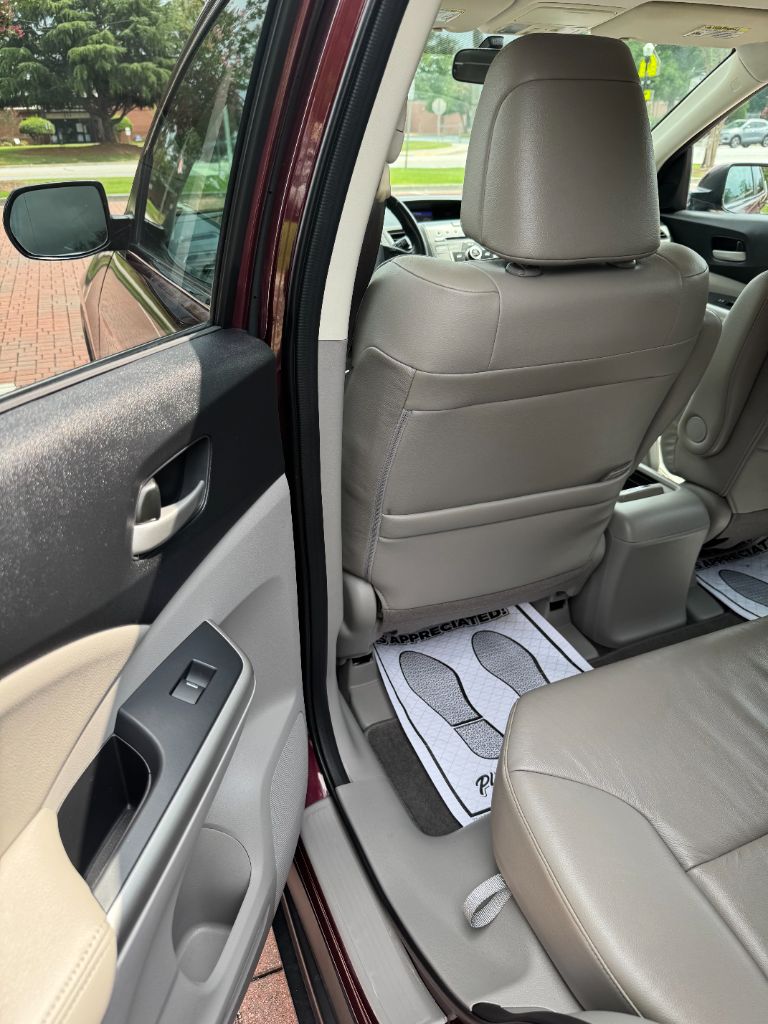 2014 Honda CR-V - $12,995