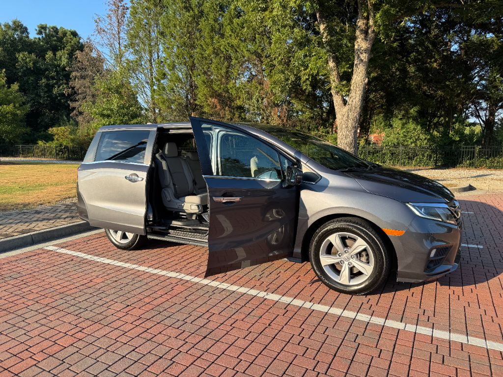 2020 Honda Odyssey - $21,995