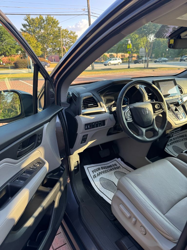 2020 Honda Odyssey - $21,995
