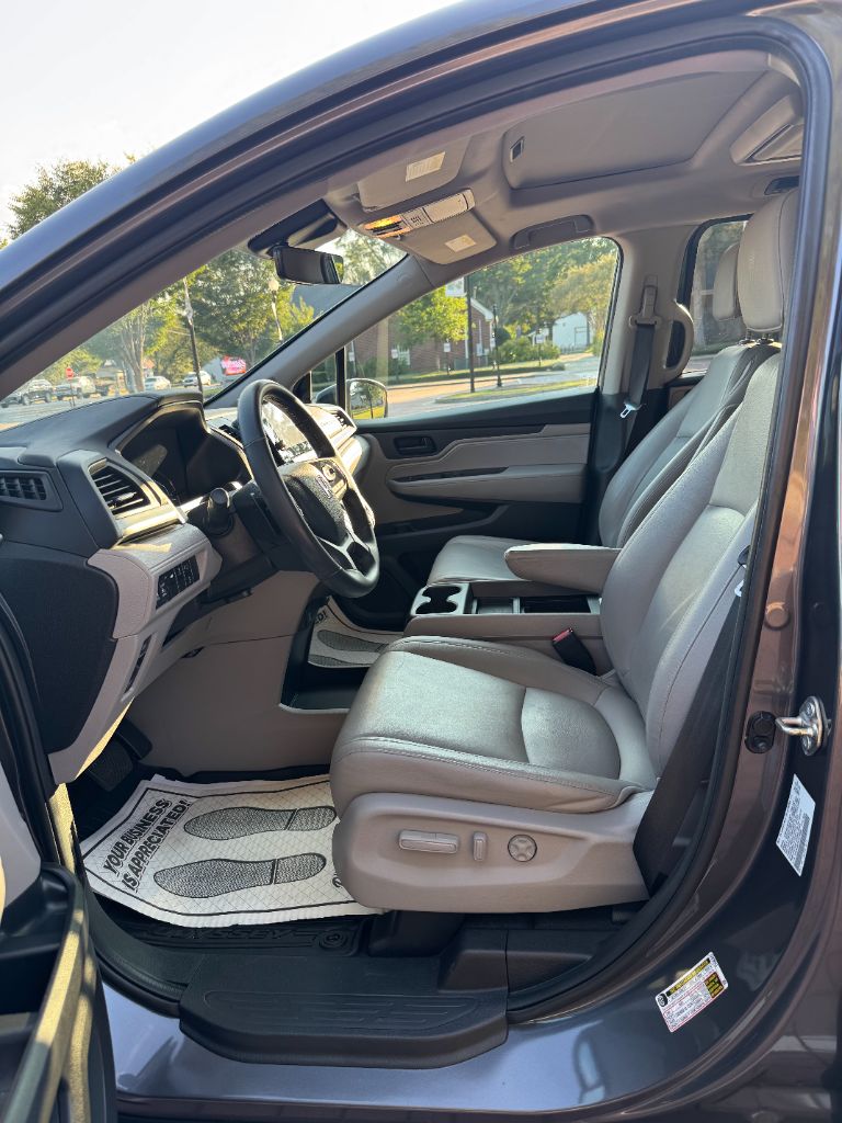 2020 Honda Odyssey - $21,995