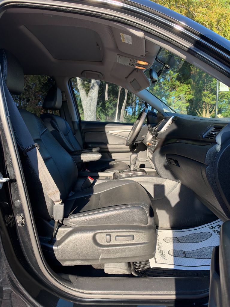 2017 Honda Pilot - $14,995
