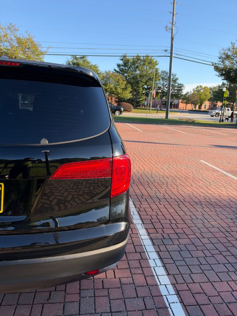 2017 Honda Pilot - $14,995