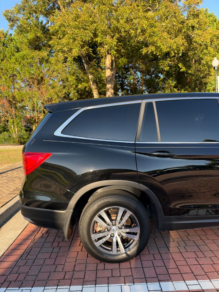 2017 Honda Pilot - $14,995