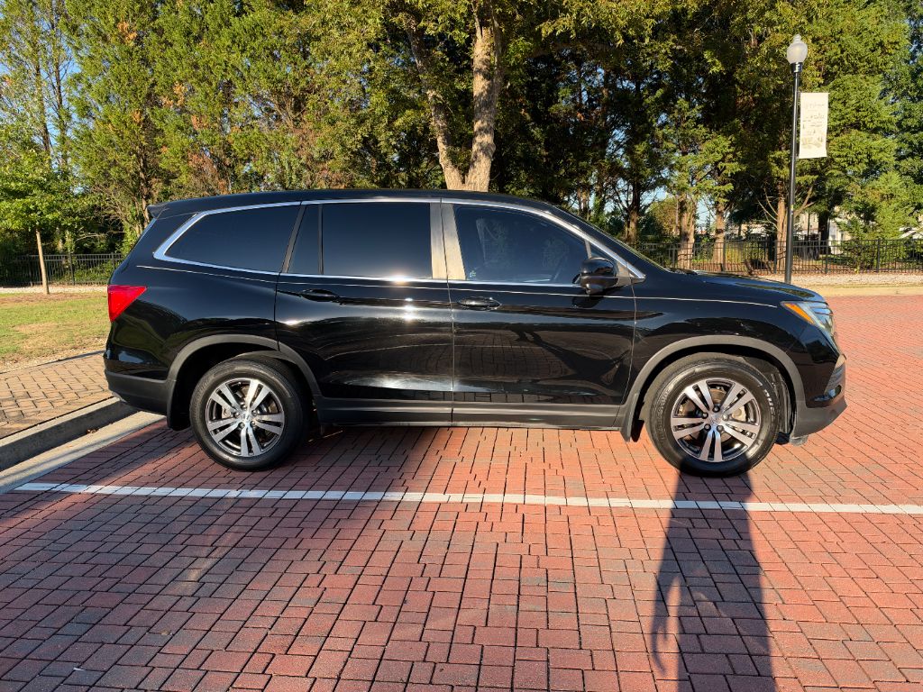 2017 Honda Pilot - $14,995