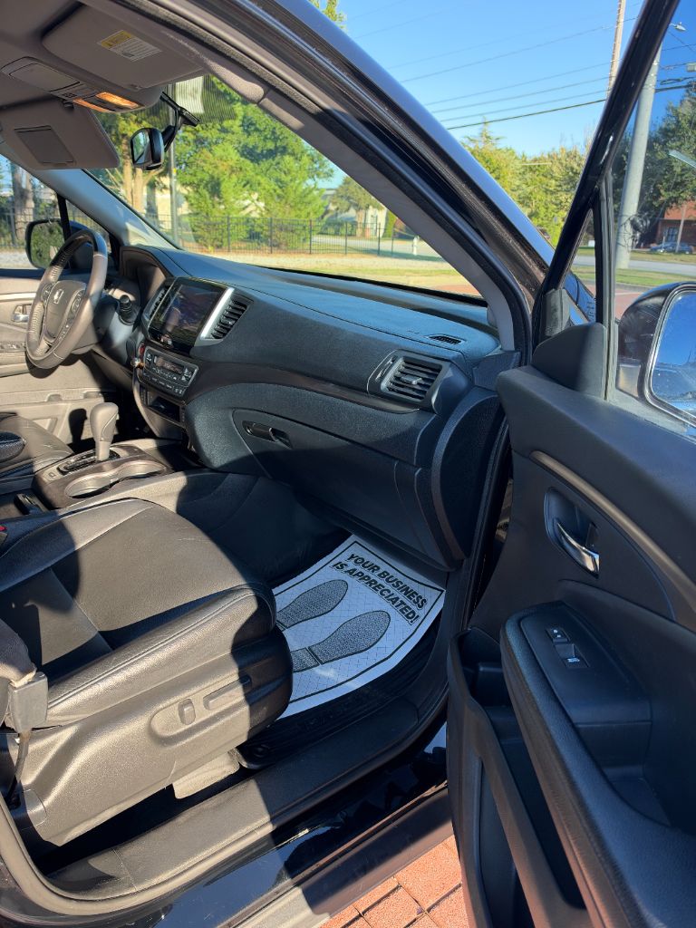 2017 Honda Pilot - $14,995