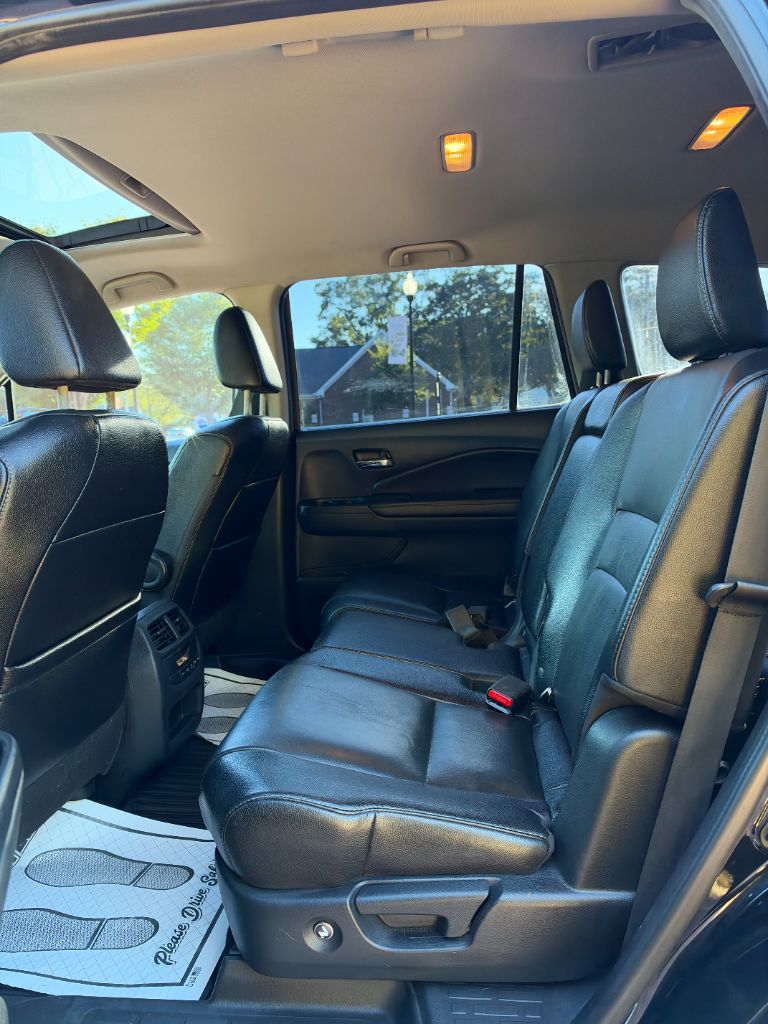 2017 Honda Pilot - $14,995