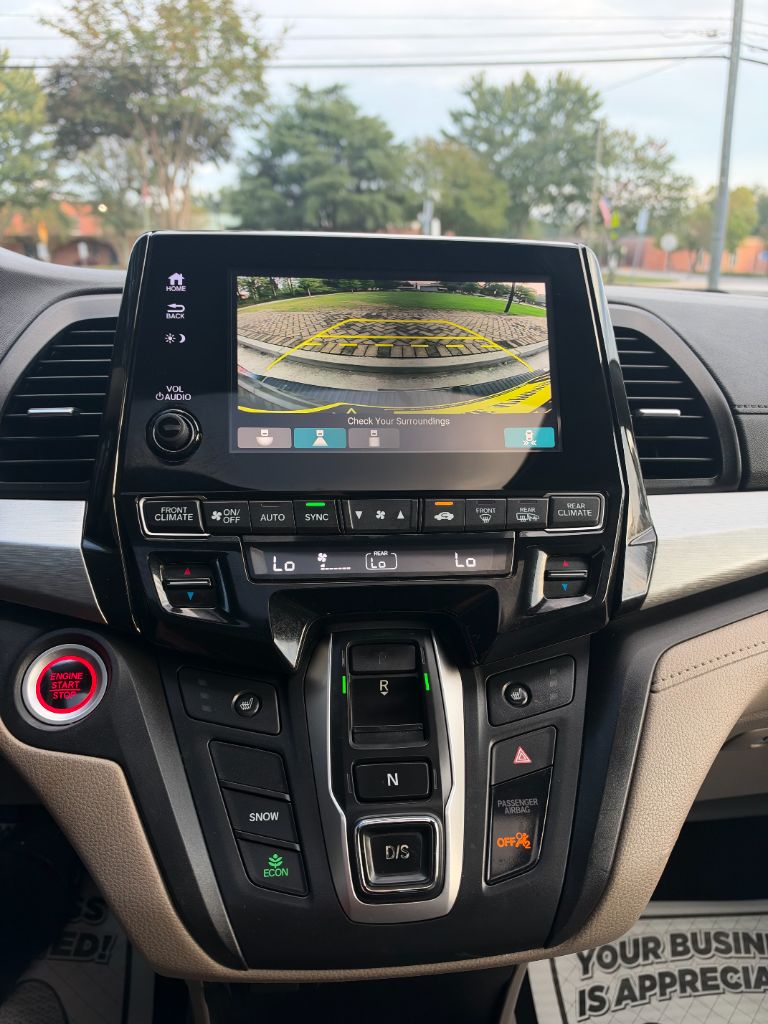 2018 Honda Odyssey - $18,995