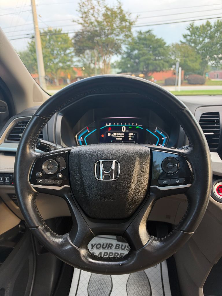 2018 Honda Odyssey - $18,995