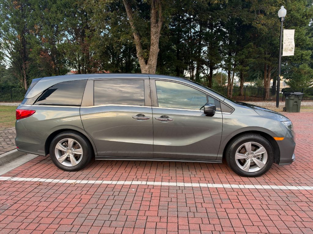 2018 Honda Odyssey - $18,995