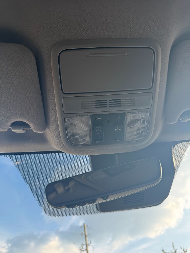 2019 Honda Pilot - $16,995