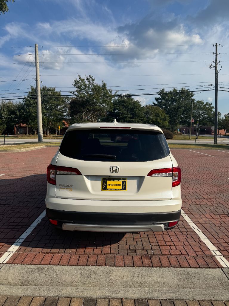 2019 Honda Pilot - $16,995