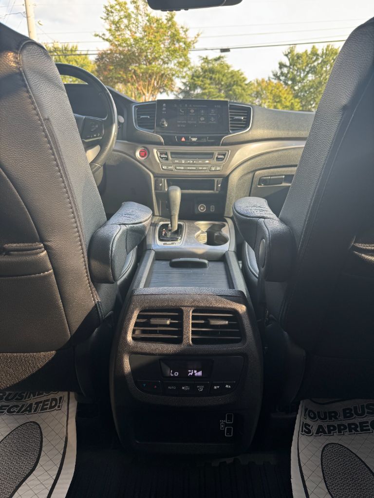 2019 Honda Pilot - $16,995