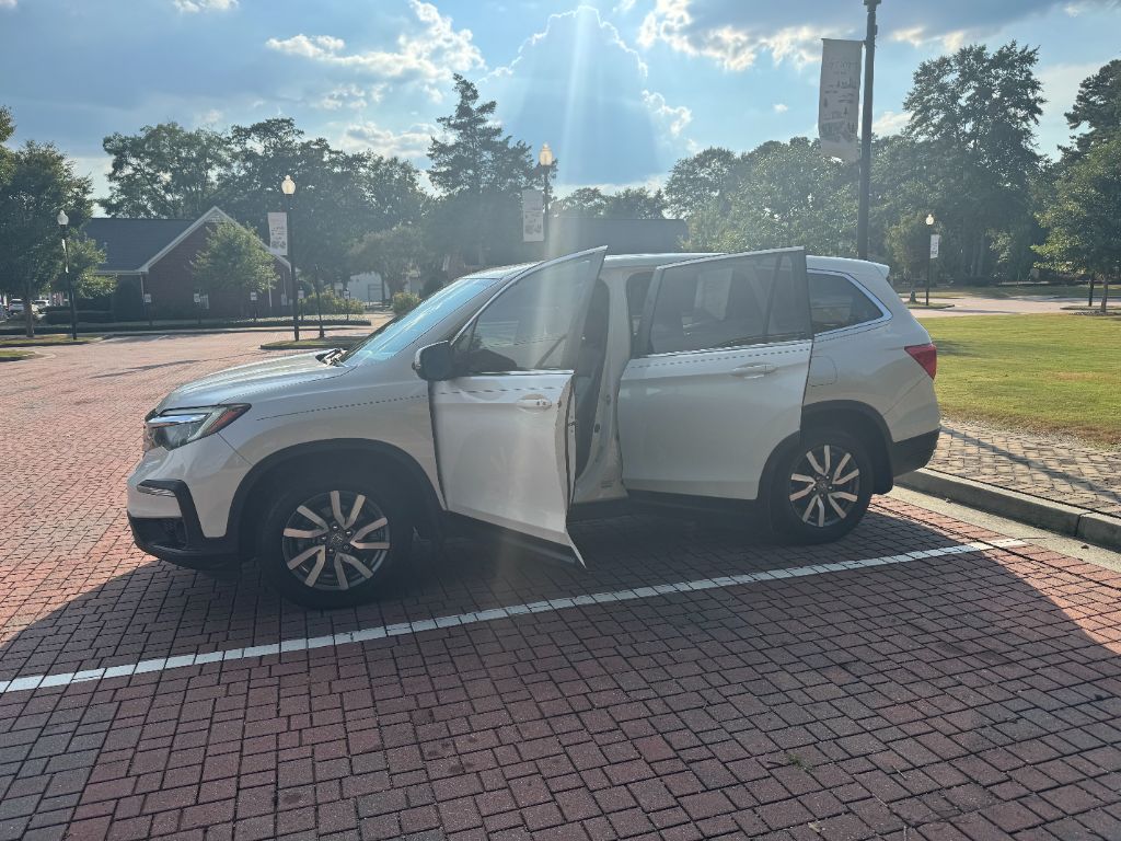 2019 Honda Pilot - $16,995