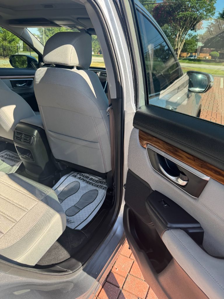 2017 Honda CR-V - $17,495