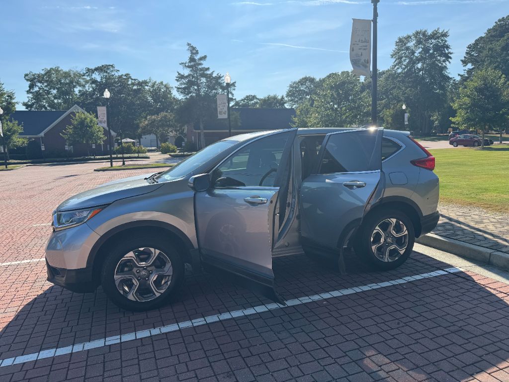 2017 Honda CR-V - $17,495