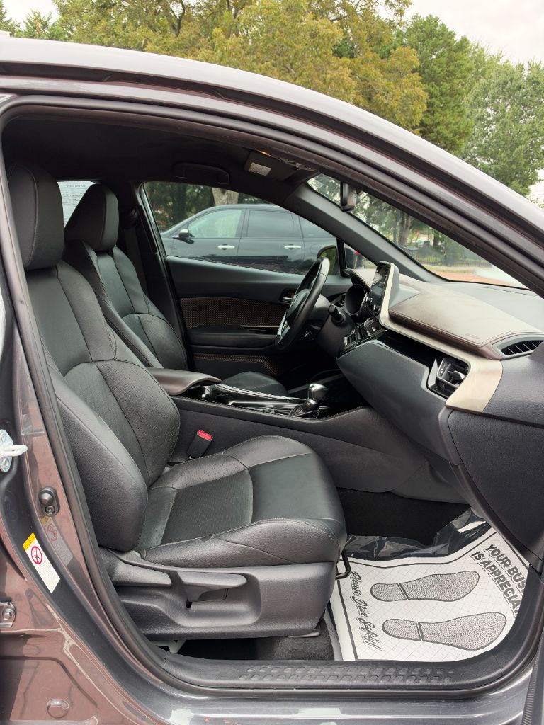2019 Toyota C-HR - $14,995