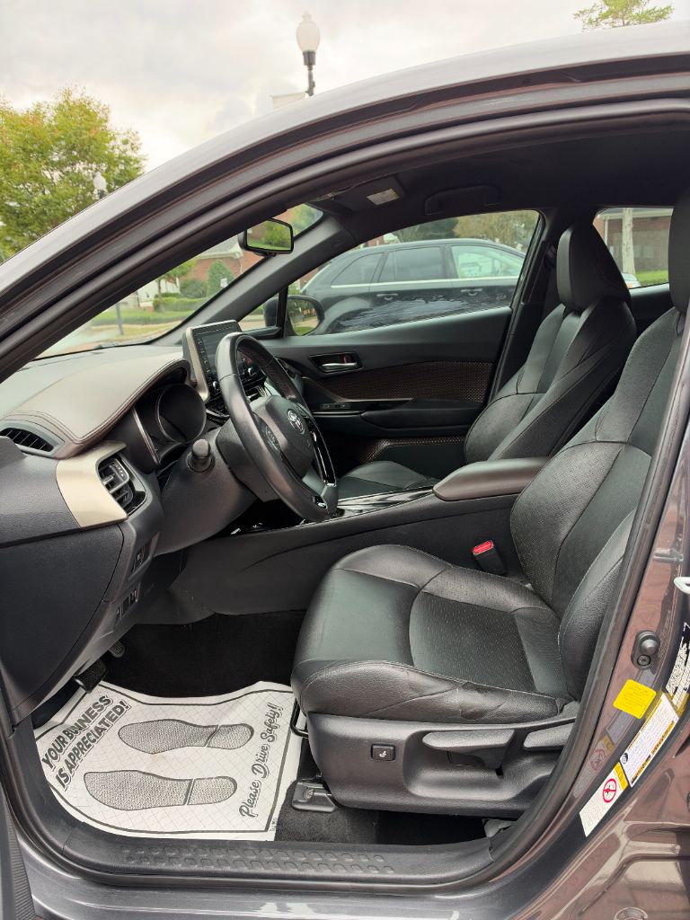 2019 Toyota C-HR - $14,995