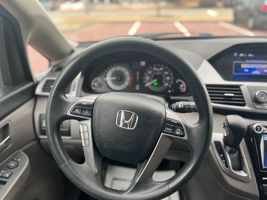 2014 Honda Odyssey - $11,495