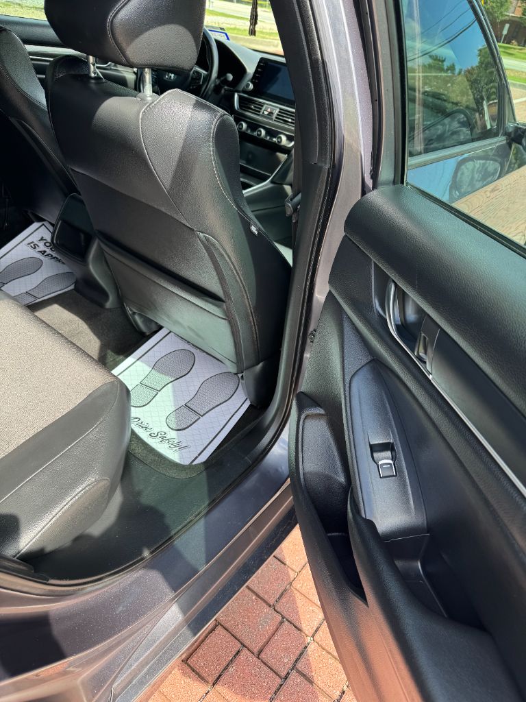 2020 Honda Accord - $18,995