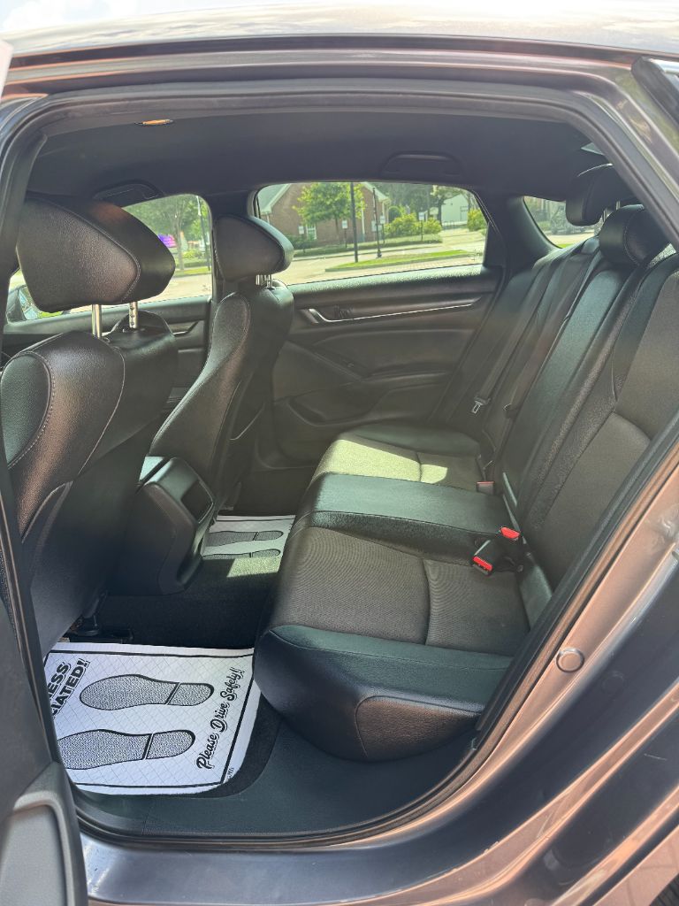 2020 Honda Accord - $18,995