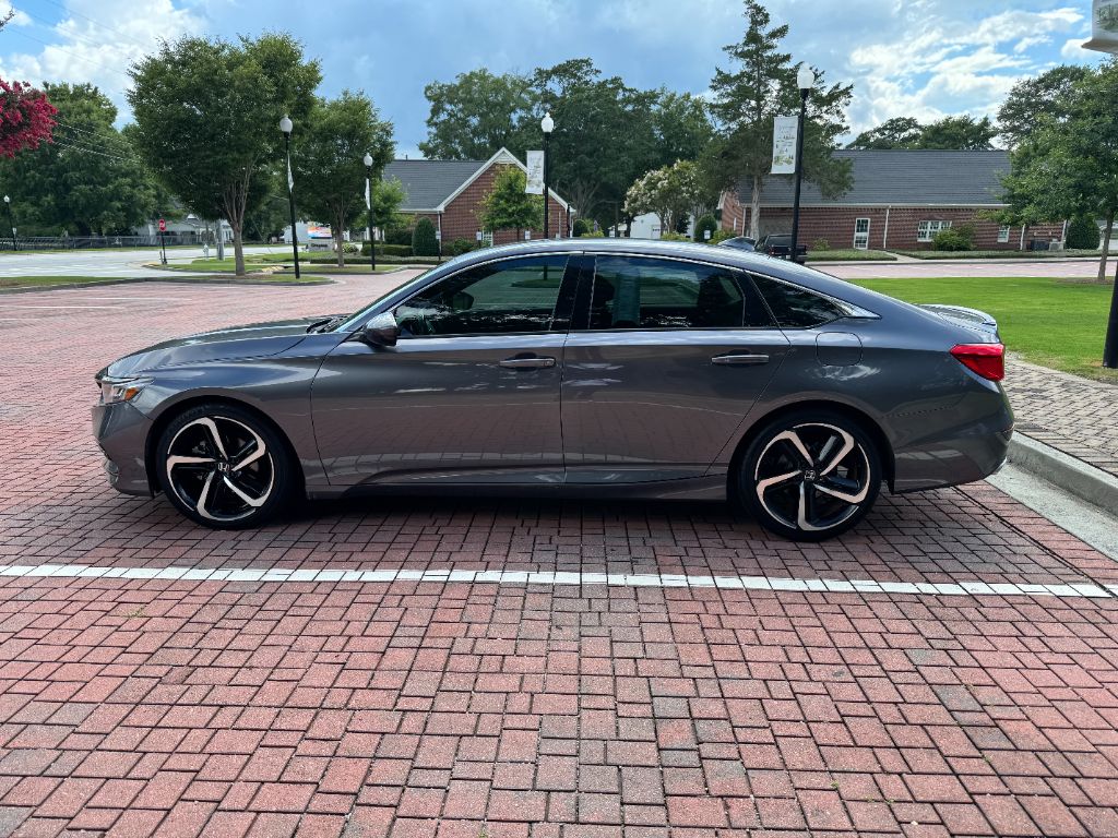 2020 Honda Accord - $18,995