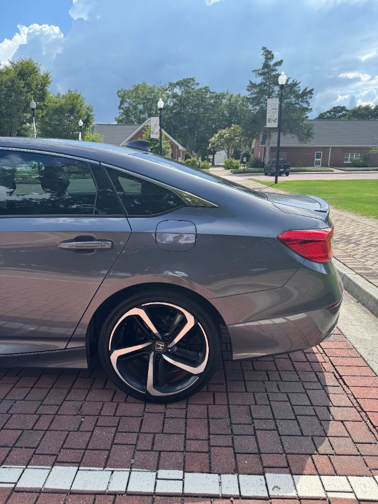 2020 Honda Accord - $18,995
