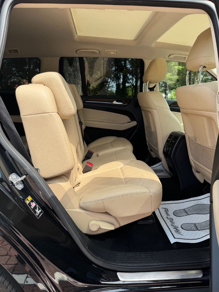 2019 Mercedes-Benz GLS - $20,995
