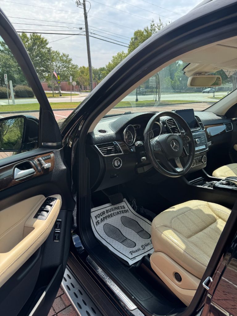 2019 Mercedes-Benz GLS - $20,995
