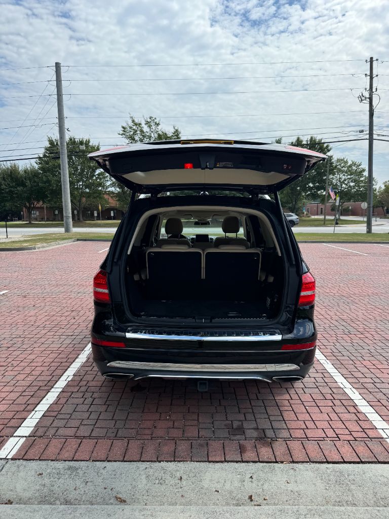 2019 Mercedes-Benz GLS - $20,995