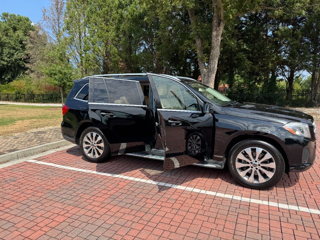 2019 Mercedes-Benz GLS - $20,995