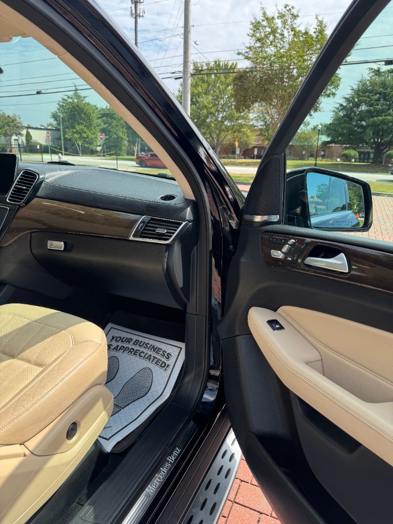 2019 Mercedes-Benz GLS - $20,995