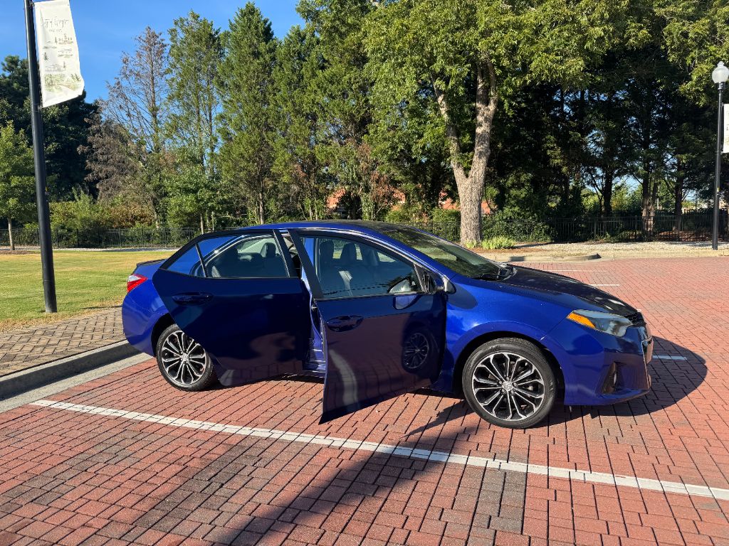 2016 Toyota Corolla - $12,995