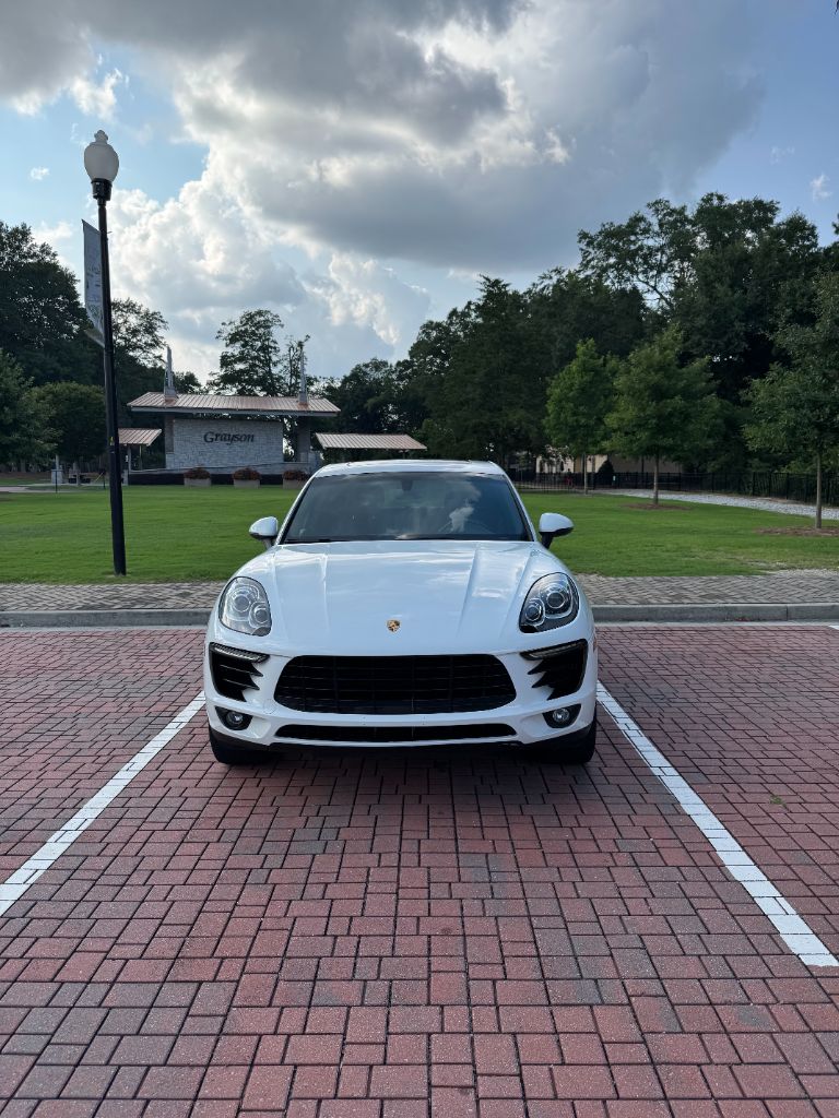 2016 Porsche Macan - $16,995