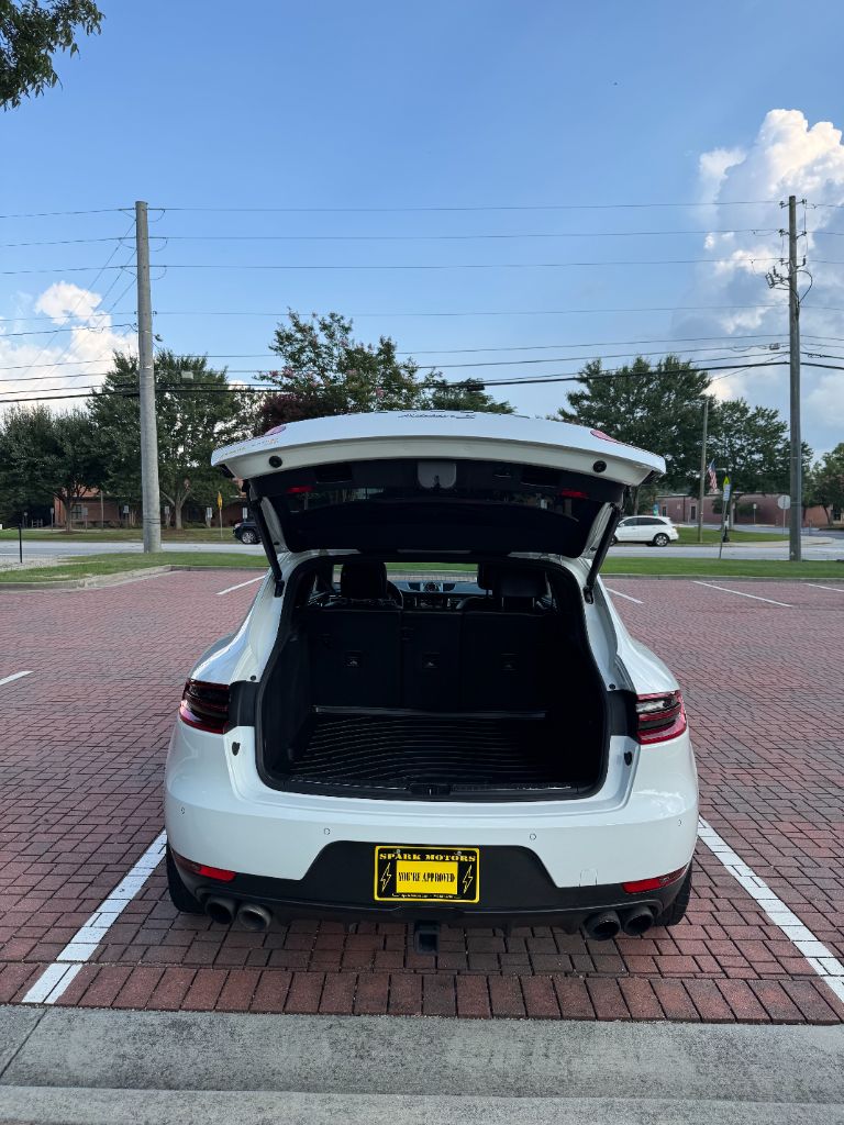 2016 Porsche Macan - $16,995