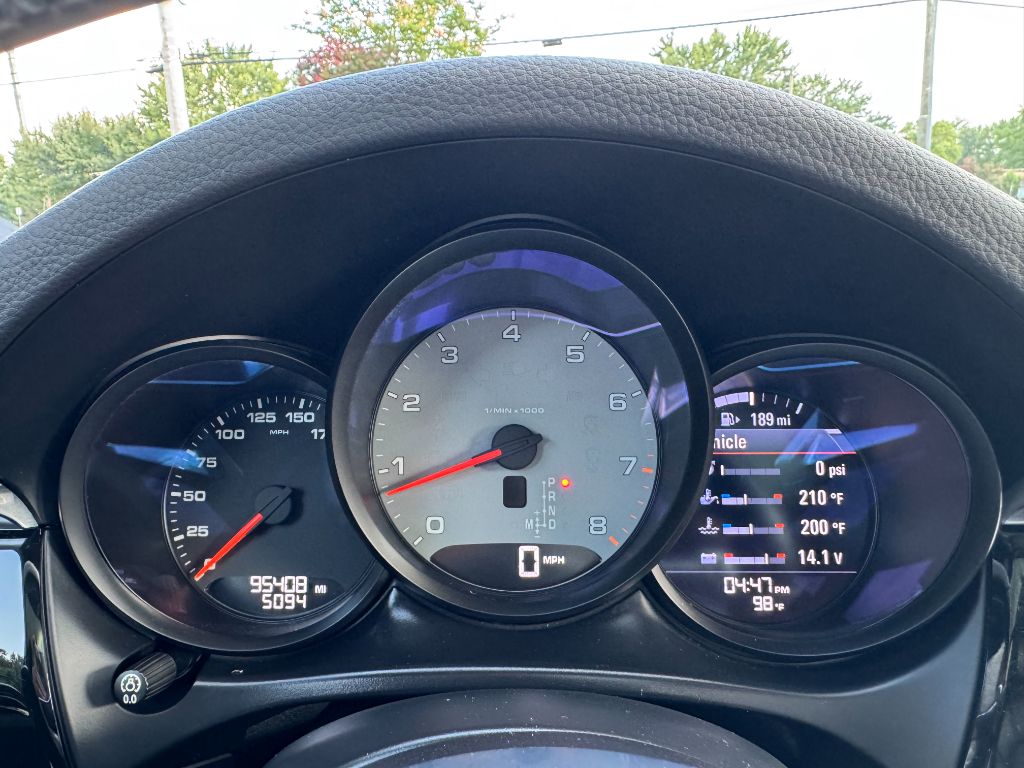 2016 Porsche Macan - $16,995