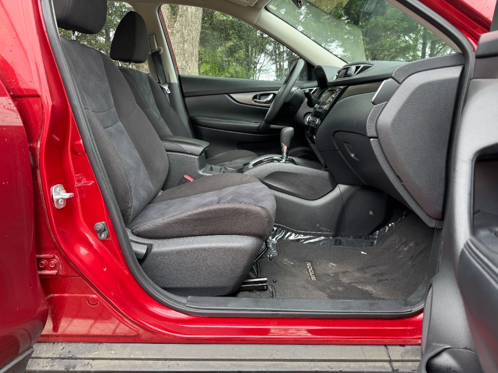 2015 Nissan Rogue S photo
